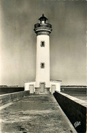 St Nazaire * Le Phare Du Vieux Môle * La Jetée - Saint Nazaire