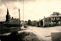 Auzeville * Carte Photo * Vue Intérieure Du Village * Café - Autres & Non Classés