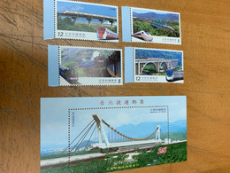 Taiwan Stamp MNH Locomotive Train Bridge - Neufs