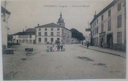 88 Pouxeux (Vosges) Place Et Mairie - Pouxeux Eloyes