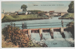 CARTE POSTALE   BRIARE 45  Les Bords Du Canal Latéral.Le Déversoir - Briare