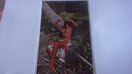 ♥️ TAHITI EDIT SINCERE  UN RAFRAICHISSANT APRES LE BAIN FEMME SEINS NUS VOYAGEE - Tahiti
