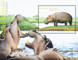 Guiné-Bissau - 2001 - Hipoppotamus  - MNH - Guinea-Bissau