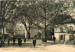 Prayssac * La Place Dubruel * épicerie * Villageois - Autres & Non Classés