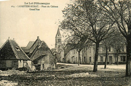 Labastide Murat * La Place Du Château Et La Grand Rue * Café - Andere & Zonder Classificatie