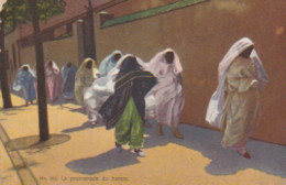 Photo LEHNERT & LANDROCK  N° 554  (Tunisie  ?) La Promenade Du Harem (Groupe De Femmes Arabes Voilées) - Photographie