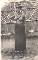 GN GUINEE - 1245 - Afrique Occidentale - Jeune Foulah - Femme Seins Nus - Animée - Belle - Guinea