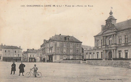 CHALONNES-sur-LOIRE. -  Place De L'Hôtel De Ville - Chalonnes Sur Loire