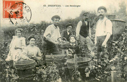 Argenteuil * Les Vendanges Dans Le Vignoble * Vendangeurs Vignes Vin - Argenteuil