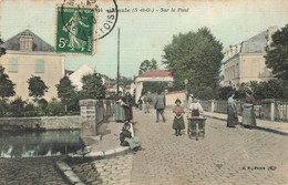 78 - YVELINES - MAULES - Sur Le Pont Gros Plan Animé Toilé Colorisé - Superbe - 10765 - Maule