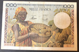 Cameroun  French Equatorial Africa Cameroon 1000 Francs 1957 Pick#34 Very Fine LOTTO 1814 - Kameroen