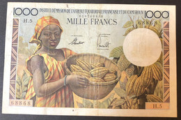 Cameroun  French Equatorial Africa Cameroon 1000 Francs 1957 Pick#34 Very Fine LOTTO 1814 - Cameroun