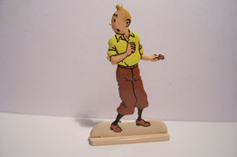 TINTIN  -  Figurine  Hergé -  N°4  - ( Pas De Reflet Sur L'original ) - Tintin