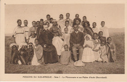 Afrique Du Sud - Missions Du Sud Afrique - Le Missionnaire Et Son Maître D' école (Basutoland) - Lesotho