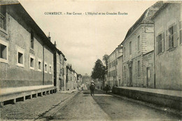 Commercy * Rue Carnot , L'hôpital Et Les Grandes écuries - Commercy