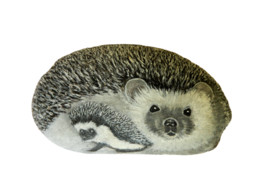 HEDGEHOG And BABY Hand Painted On A Beach Stone Paperweight - Presse-papier