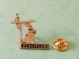 Pin's / Sports :  Barcelona 92  TB6R - Gymnastics