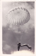 Cpa ( Carte Photo )- Sport - Parachutisme - - Fallschirmspringen