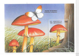 St Vincent Grenadines 1998 Mushrooms Butterfly MNH - St.Vincent & Grenadines