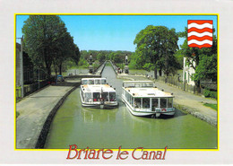 45 - Briare Le Canal - Sortie De Bateaux Mouche Du Pont Canal - Briare