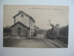 CPA Gare :  Yerville   -   La Gare - Arrivée D'un Train - Yerville