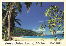 Seychelles  Mahé Intendence Anse Intendance CPM + Timbre Reine Queen Elizabeth - Seychelles