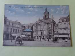 102-10-207           HUY     La Grand'Place Et L'Hôtel De Ville  ( Colorisée ) - Hoei