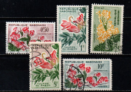 GABON - 1961 - FIORI - FLOWERA - TULIPANI  E CASSIA GIALLA - TULIP TREE AND YELLOW CASSIA - USATI - Gabon