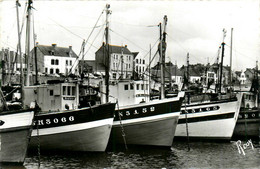 La Turballe * Les Bateaux De Pêche à Quai Dans Le Port - La Turballe