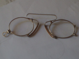 Pince-nez - Pour Le Théâtre Ou Pour Lire (les Verres Corrigent) ? - Gafas/Lentes