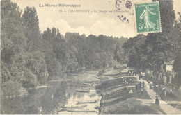 Champigny - La Berge Un Dimanche - Champigny