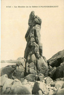 Plougrescant * Le Menhir De La Grève * Pierre Monolithe Mégalithe - Plougrescant