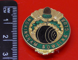 Vintage Enamel And Metal Badge Bowling Bowler Bowls Lawn Bowls Wokingham Bowling Club HW Miller - Bowling