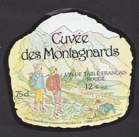 Etiquette De Vin De Table Rouge - Cuvée Des Montagnards  -  A. Vacher à Les Marches Saint André (73)  -  Théme Alpinisme - Sonstige & Ohne Zuordnung