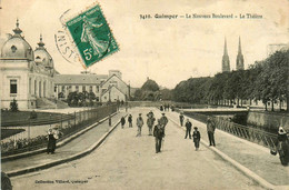 Quimper * Le Nouveau Boulevard * Vue Sur Le Théâtre * Promeneurs - Quimper