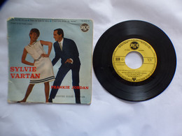 EP 45 T SYLVIE VARTAN Et FRANKIE JORDAN  Sous Le Label RCA 76.562  FAIS CE QUE TU VEUX - Disco & Pop