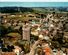 Oudon * Vue Générale Aérienne Sur La Ville Et La Tour - Oudon