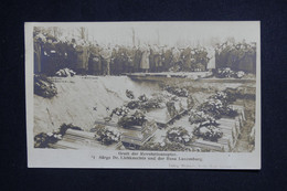CÉLÉBRITÉS - Carte Photo Des Funérailles Rosa Luxembourg (Militante Socialiste ) Assassinée En 1919 à Berlin -  L 127864 - Femmes Célèbres