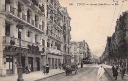 CPA - Tunis - Avenue Jules Ferry - LL - Vieux Véhicules - Levy Fils PARIS - Túnez