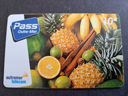 ST MARTIN  OUTREMER TELECOM /PASS  10 €  / ANANAS         ** 10507** - Antillen (Frans)