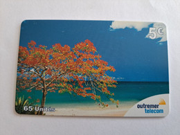 Phonecard St Martin French OUTREMER TELECOM   THREE ON BEACH   5 EURO  ** 10516 ** - Antillen (Französische)