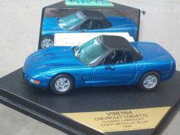 VITESSE - CHEVROLET CORVETTE CABRIOLET CLOSED  Scala 1/43 - Vitesse