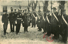 Paris * 7ème * Une Revue à L'hôtel Des Invalides * Juillet 1912 * Militaria Militaires - Paris (07)