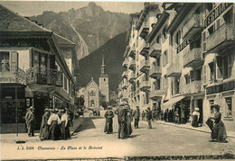 Chamonix * Vue Sur La Place Et Le Brévent * Mont Blanc Pharmacie * Commerces Magasins - Chamonix-Mont-Blanc