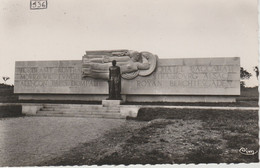 DOMPAIRE  ( 88 ) MONUMENT ÉLÉVÉ  À  LAMÉMOIRE  DU  Gal  LECLERC  -C P SM  ( 22 / 8 / 105 ) - Dompaire