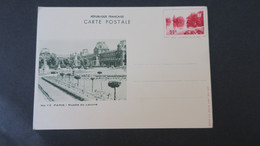 Entier Postal Paris Musée Du Louvre  N° 15 Neuf Voir Scans - Standaardpostkaarten En TSC (Voor 1995)
