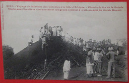 Guinée Chemin Fer Visite Remblai  Km 4  Apres Col Koumi Cpa - Frans Guinee