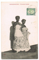 MDAGASCAR . Femmes Baras . 1905 . - Madagascar