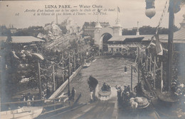 FETE FORAINE . LUNA PARK - Water Chute - Arrivée D' Un Bateau Sur Le Lac Après La Chute De 25 M De Haut, à La Vitesse - Kirmes