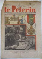 PREMIERE DE COUVERTURE LE PELERIN 1939 NOUVELLE MEDAILLE CROIX DE GUERRE AU VERSO PRETRES EN UNIFORME - France